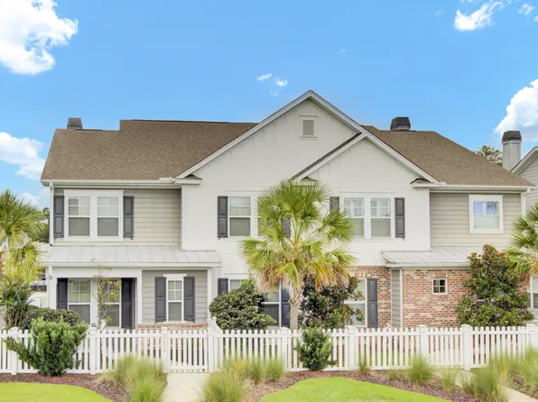 2672 Park West Blvd, Mount Pleasant, SC 29466