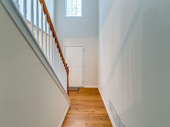 4th image of 2033 Ridgestone Lndg SW