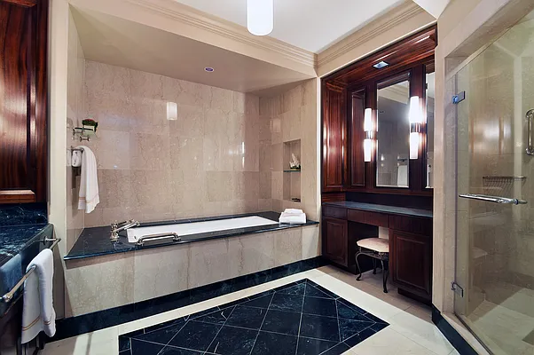 Rented by Compass | media 23