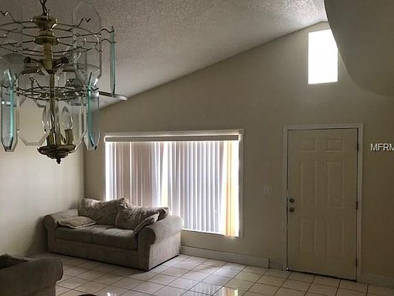 3rd image of 1221 Brookebridge Dr