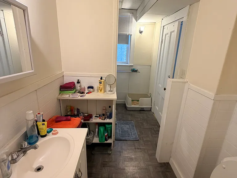 83 Englewood Ave #4 — Photo 10