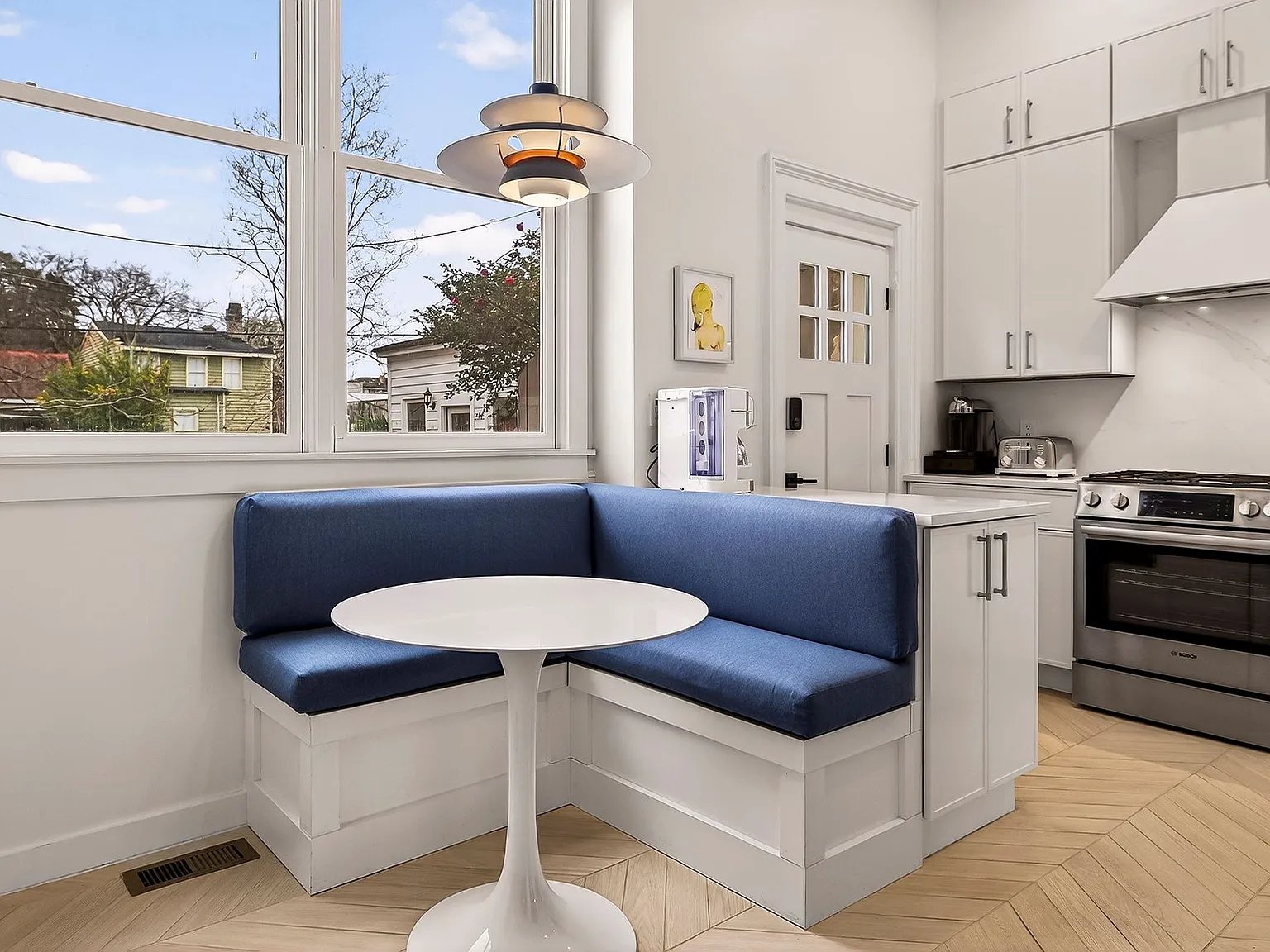 2 bed, 1908 sqft, $5,500 — Photo 4