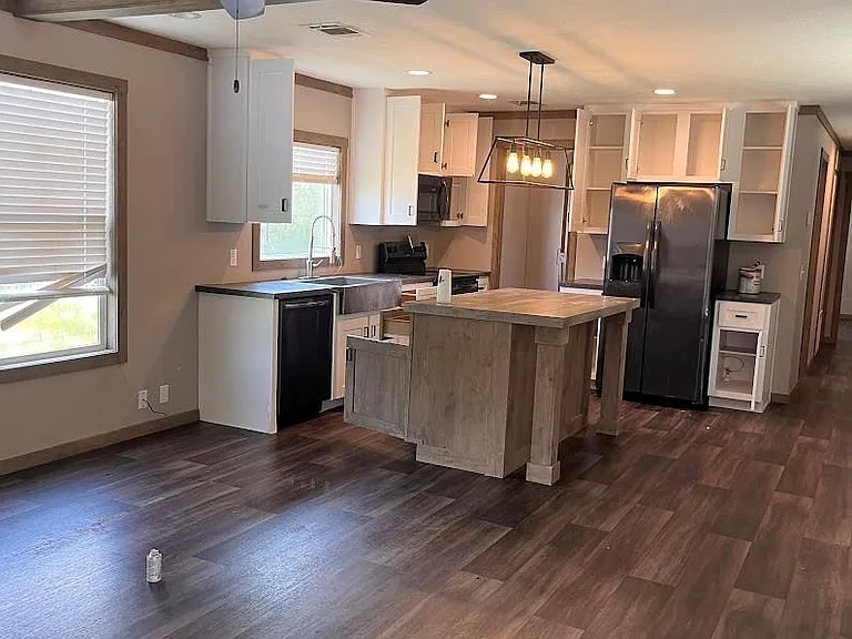 4 Laurel Ct — Photo 2