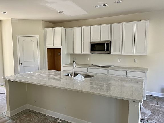 2nd image of 626 Davenport Dr Lot 405