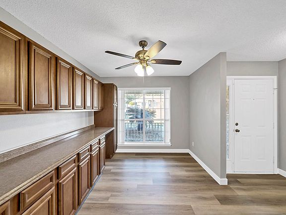 3rd image of 5130 Whitehurst Ln