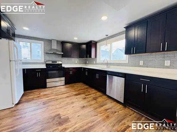 68 Cushing St, Waltham, MA 02453