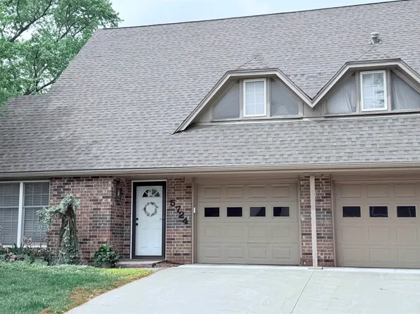 5724 SW Foxcroft Cir N, Topeka, KS 66614