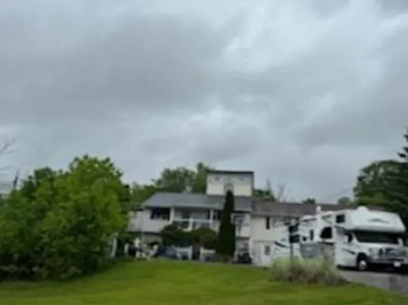 2103 Buechele Dr, Altoona, PA 16601