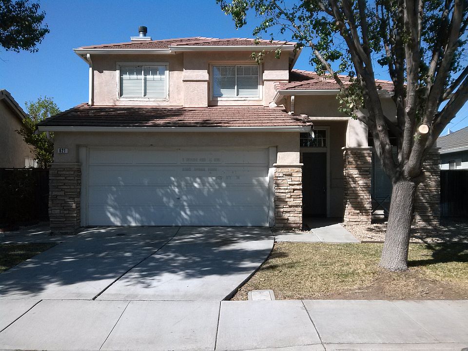1st image of 621 Pombo Square Dr