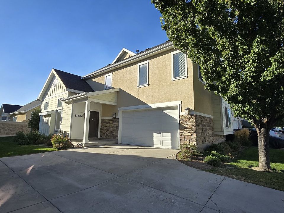 1st image of 11682 S Stafford View Dr