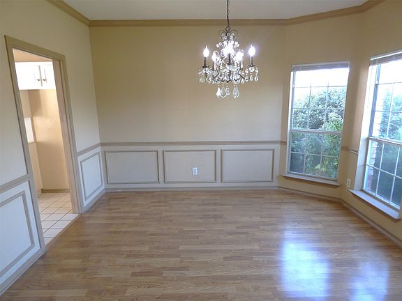 2nd image of 3918 Alto Ave