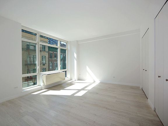 5th image of 55 Thompson St #605
