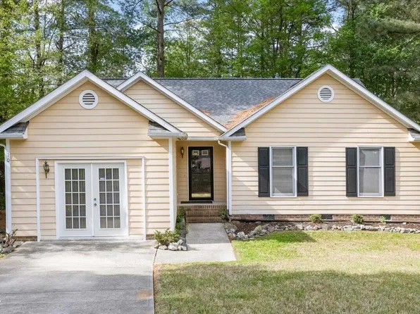 10 Petersburg Pl, Durham, NC 27703