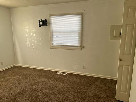 5th image of 152 Harrow Ln