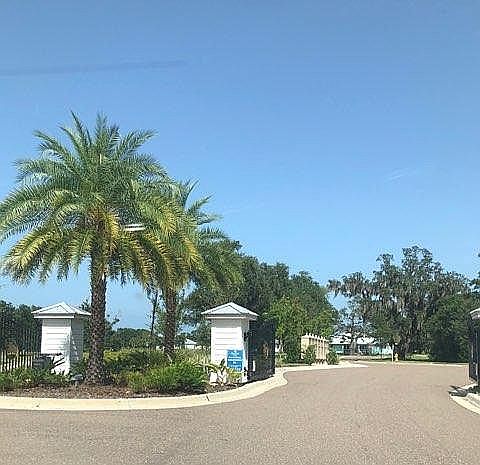 2nd image of 105 Seaside Poin