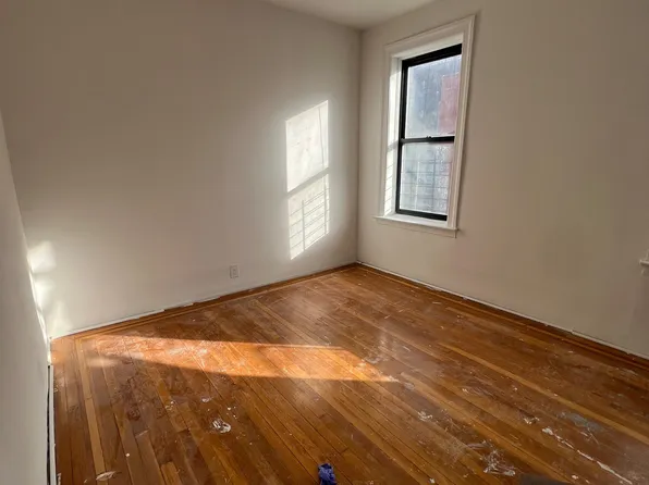 3332 Steuben Ave, Bronx, NY 10467