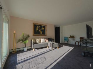 7 Colonial Rd, Beacon, NY 12508