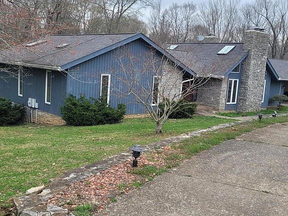 3rd image of 129 Sunset Lodge Rd