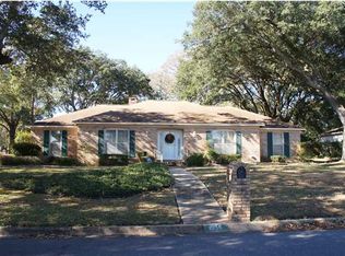 1056 Westbury Dr, Mobile, AL 36609
