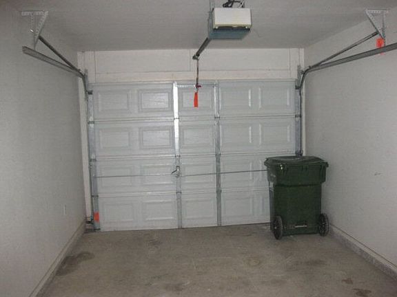 2nd image of 1008 Thornwood Dr