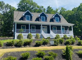 179 Overhill Rd, Wading River, NY 11792