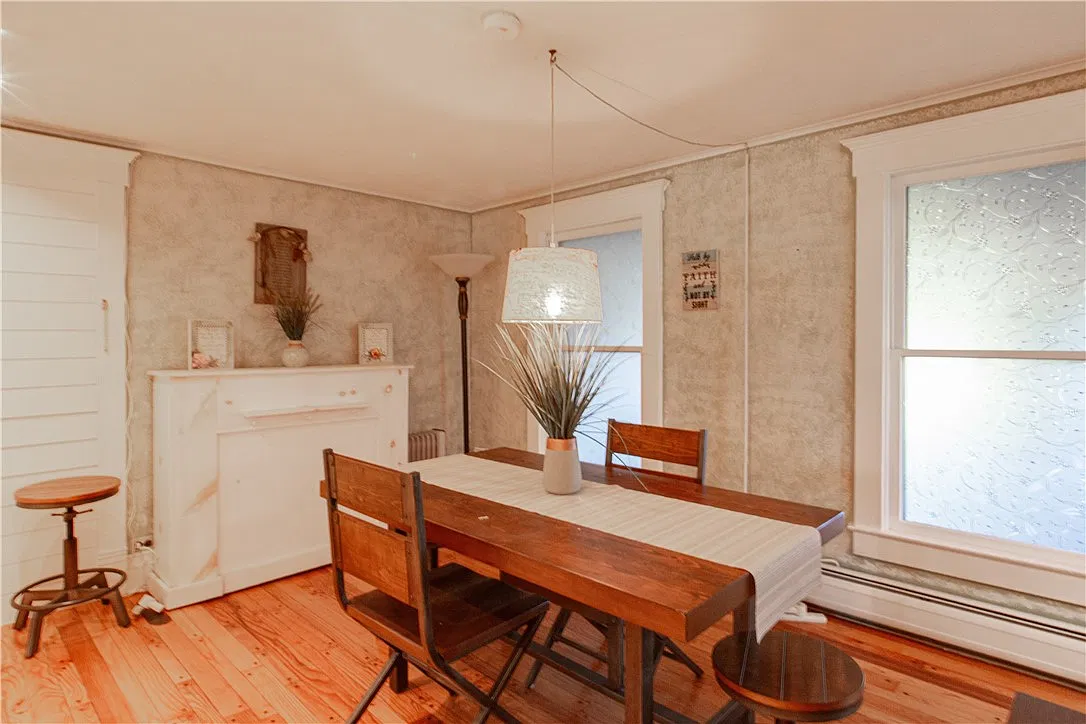 1 bed, 1.0 bath, 1100 sqft, $1,250 — Photo 3