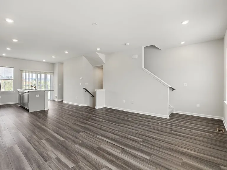 105 Milburn Dr — Photo 14