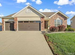 932 Sturbridge Trl, O Fallon, IL 62269