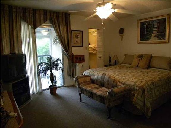 4th image of 2212 S Cypress Bend Dr APT 303