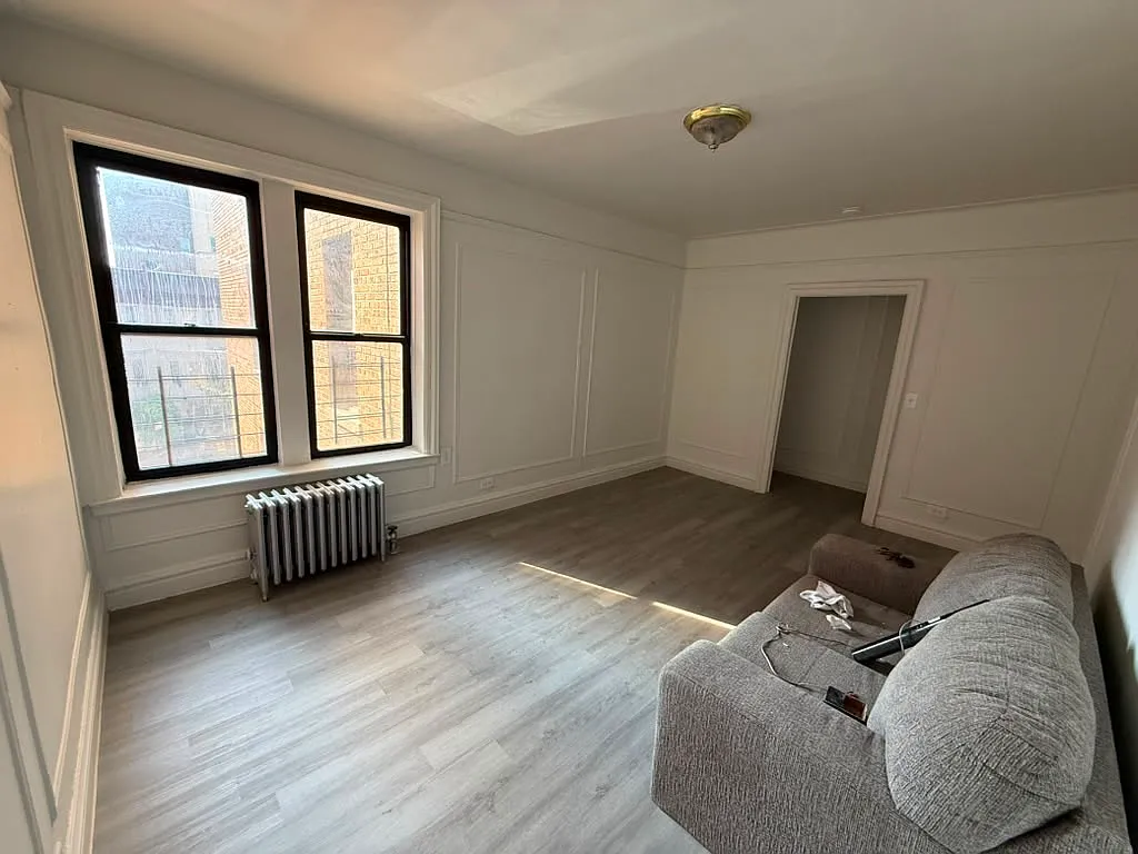 1 bed, $2,123 — Photo 1