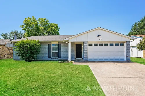 1713 Clark Trl Photo 1