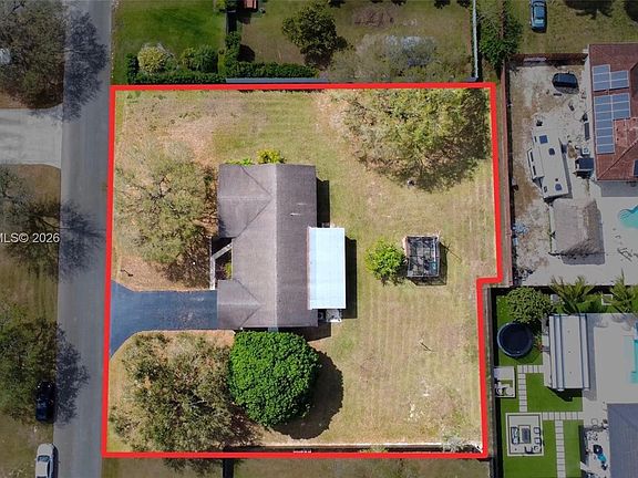 3rd image of 19461 SW 307th St