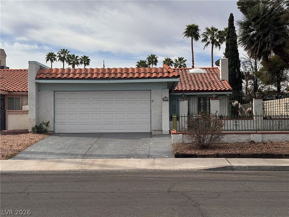 1st image of 2609 Lourdes Ave