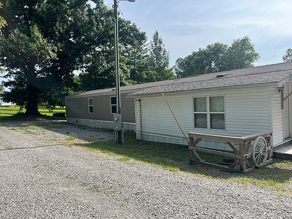 3rd image of 155 Shelby Rd