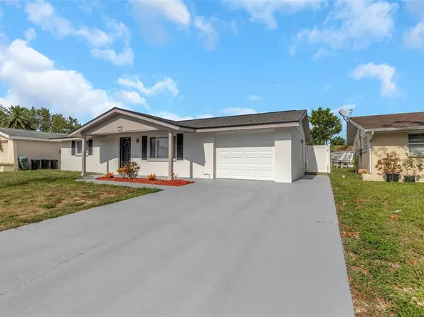 8838 Cochise Ln, Port Richey, FL 34668
