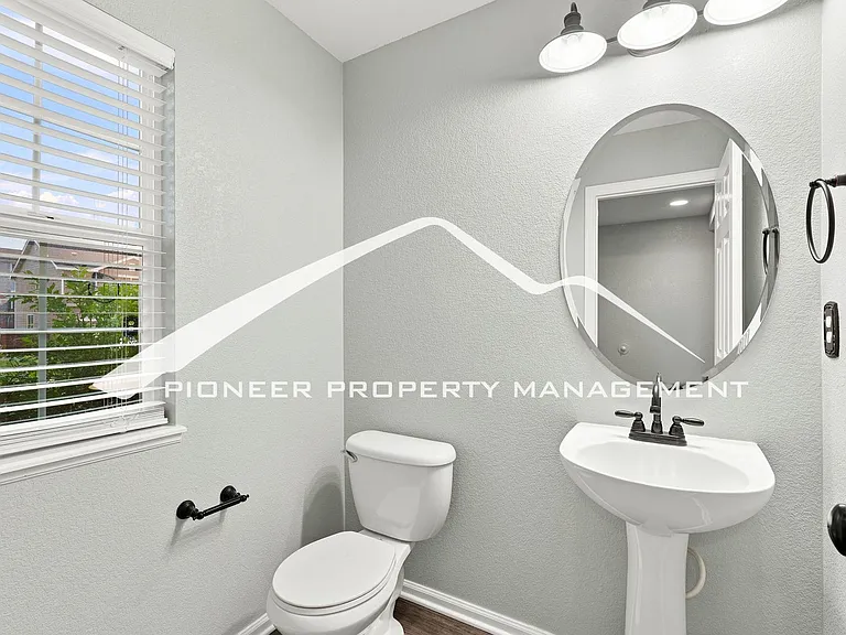 8018 Parsonage Ln — Photo 11
