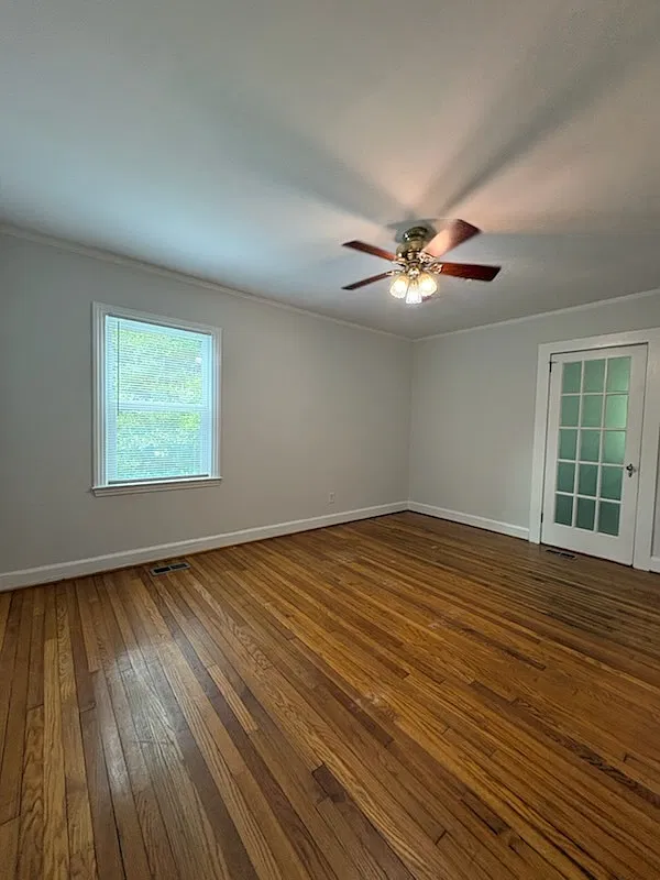 3 bed, 2.0 bath, 1834 sqft, $1,495 — Photo 3