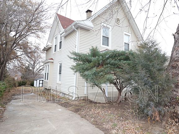2nd image of 6006 Peery Ave
