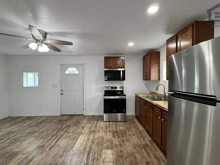 232 W Gail Dr — Photo 12