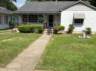 1011 N 9th Ave, Laurel, MS 39440