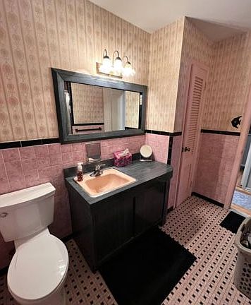 3rd image of 16333 90th St