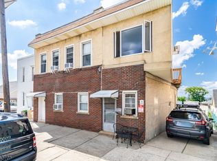 85 Grant St, Fairview Boro, NJ 07022