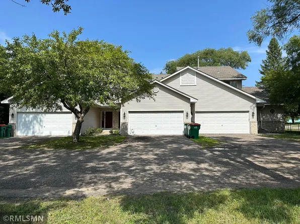 2811 113th Ave NW, Coon Rapids, MN 55433