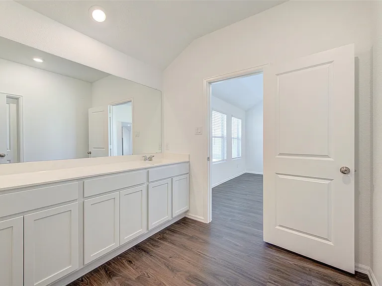 5023 Lavaridge Ln — Photo 48
