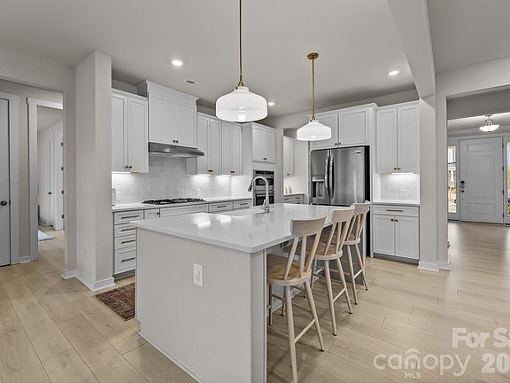 4th image of 5024 Hillshire Ln