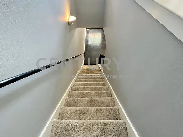 1813 S Ervay St — Photo 17