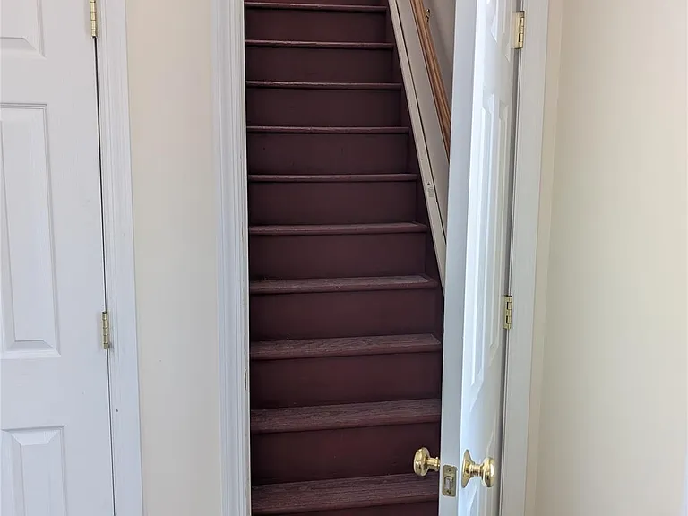 317 Bedford Ave — Photo 15