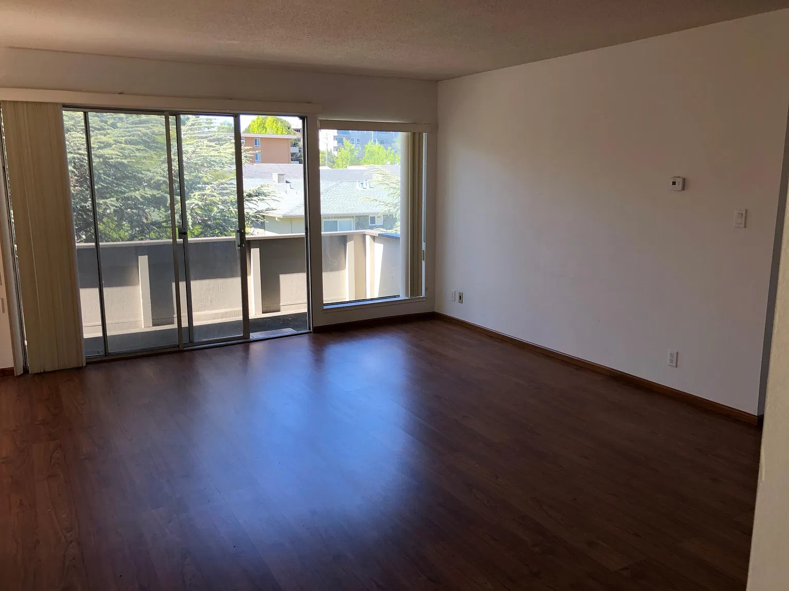 2 bed, 800 sqft, $3,600 — Photo 1