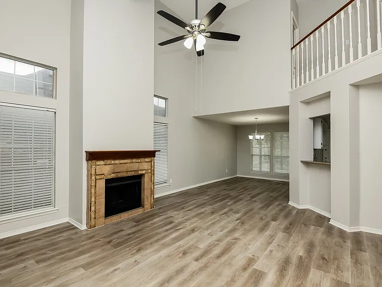 4605 Birchbend Ln — Photo 5