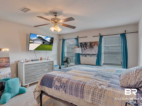 4th image of 20588 Catamaran Dr